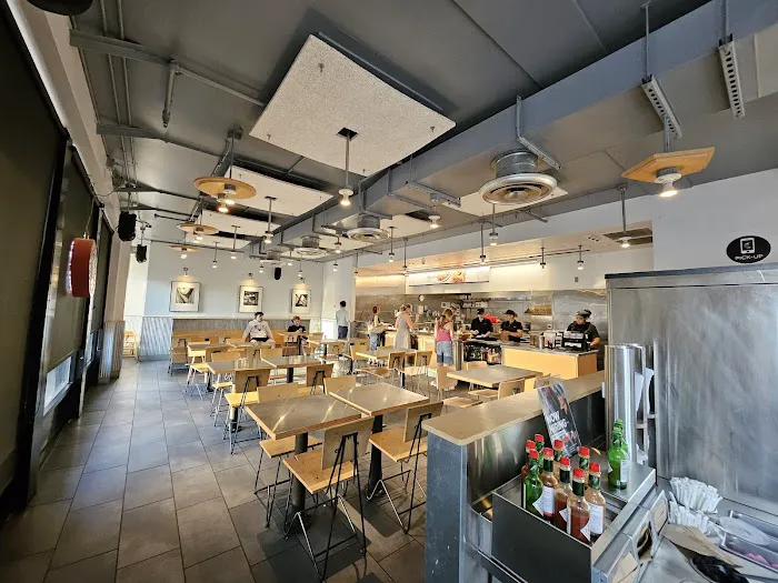 Chipotle Mexican Grill Picture 5