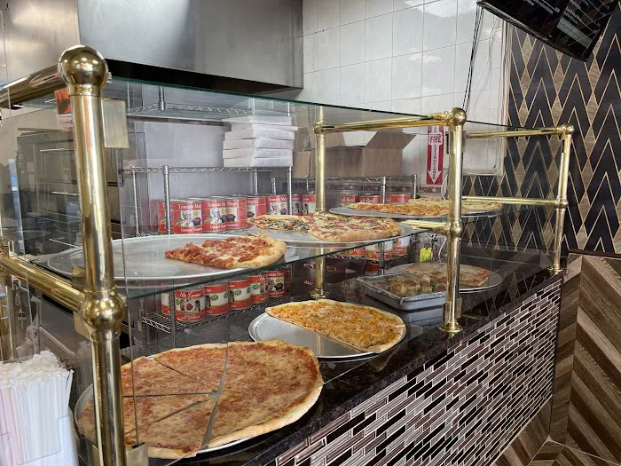 Maestro Pizza Picture 6