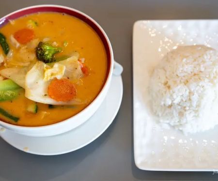 Pho Thai Lao Kitchen