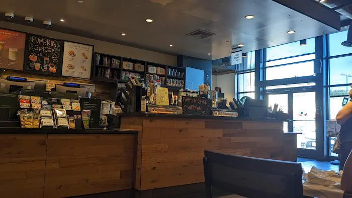 Starbucks Picture 3