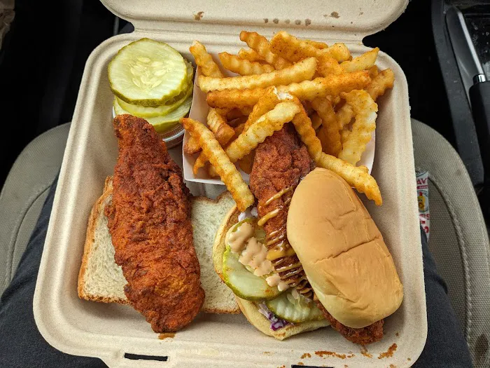 Dave's Hot Chicken Picture 9
