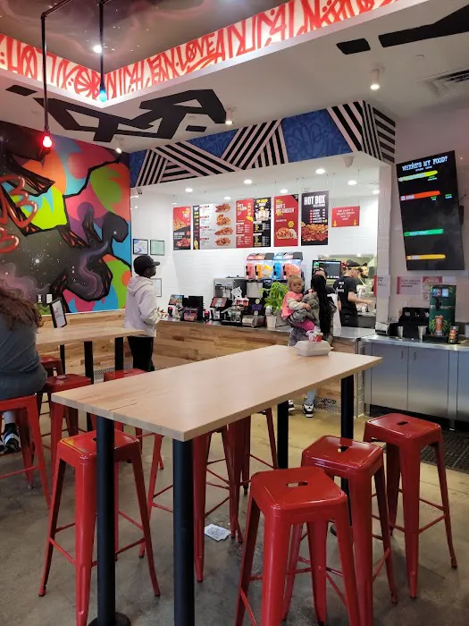 Dave's Hot Chicken Picture 7