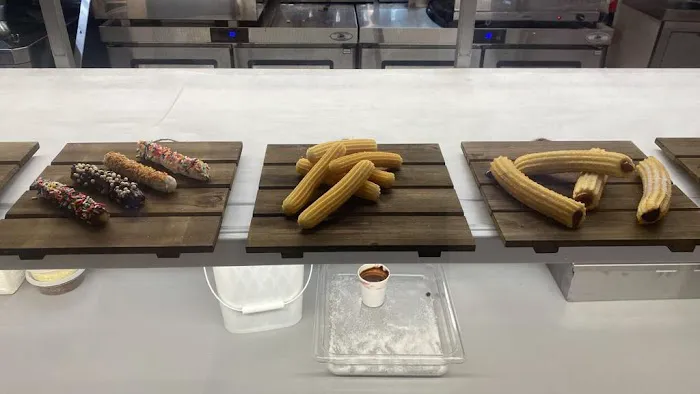 Mimi & Pin Churros and Donuts Picture 2