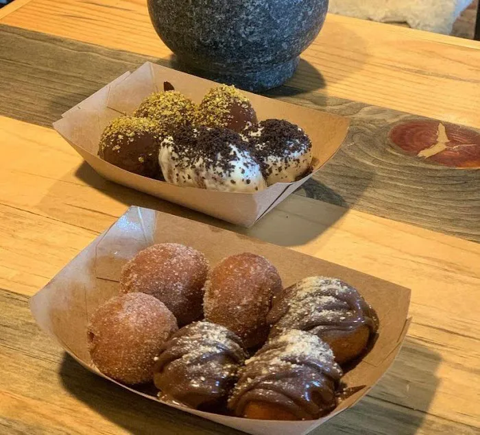 Mimi & Pin Churros and Donuts Picture 5