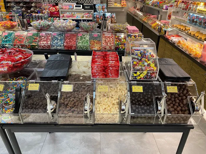 Sugar Bear - Candy Store in Paramus NJ Picture 8