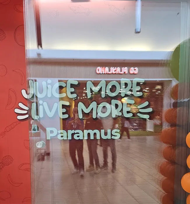 Tropical Juice Bar Picture 10