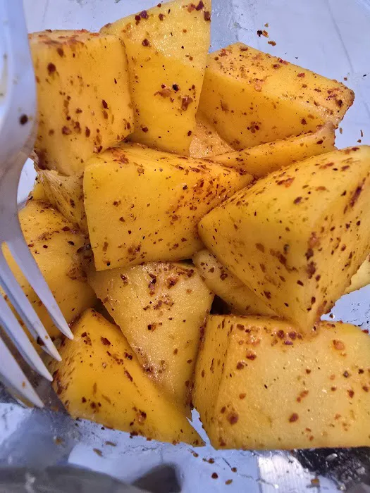 Mango Biche Mia - Garden State Plaza Mall Picture 7