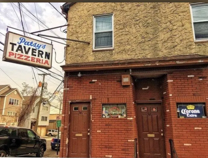 Patsy's Tavern & Restaurant Picture 3