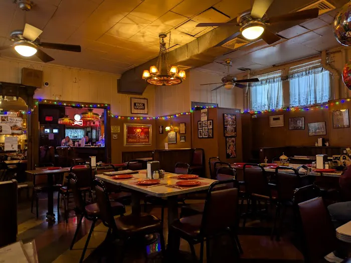Patsy's Tavern & Restaurant Picture 5