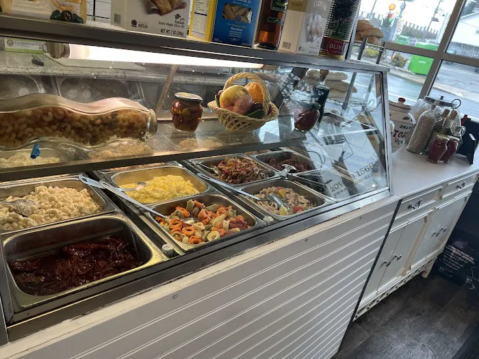 Appetizzio's Italian deli Picture 4