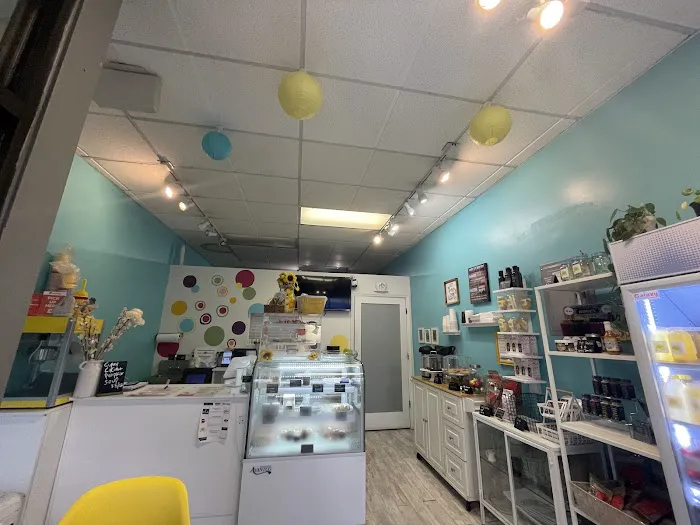 LuLu's Artisanal Cafe Picture 4