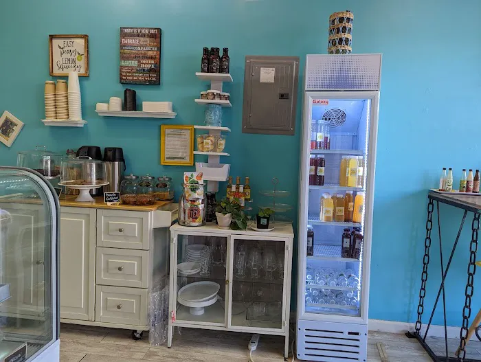 LuLu's Artisanal Cafe Picture 3