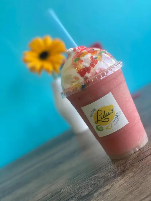 LuLu's Artisanal Cafe Picture 2