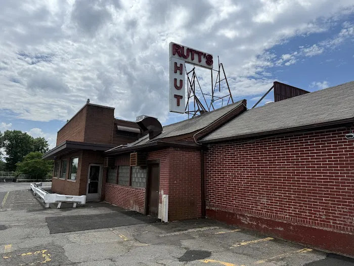 Rutt's Hut Picture 2