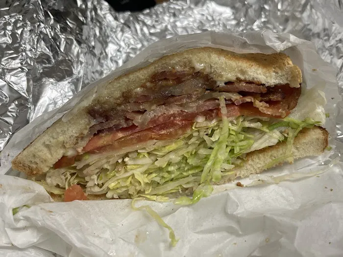 Lakeview Bagel & Deli Picture 3