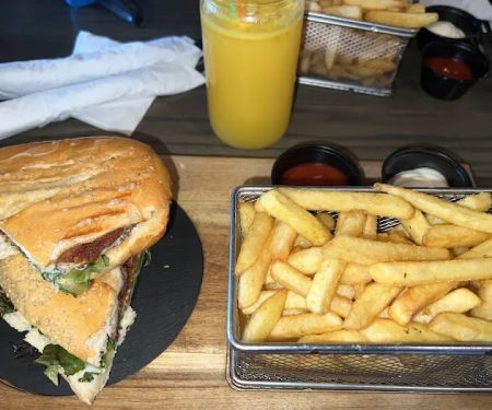 Roma Coffee Bar Restaurant & Pizzeria