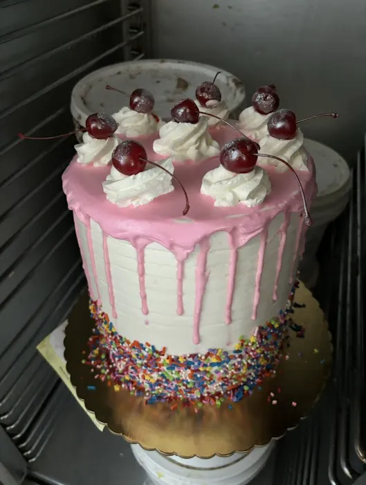 Lakeview Bakery Picture 3