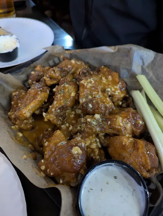 Sharky's Wings & Raw Bar Picture 3