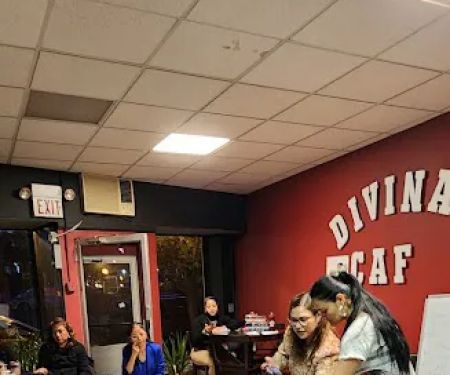 Clifton Divinas Cafe