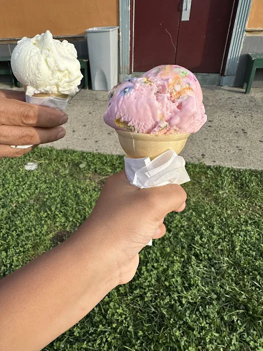 Bachi’s Ice Cream Picture 3