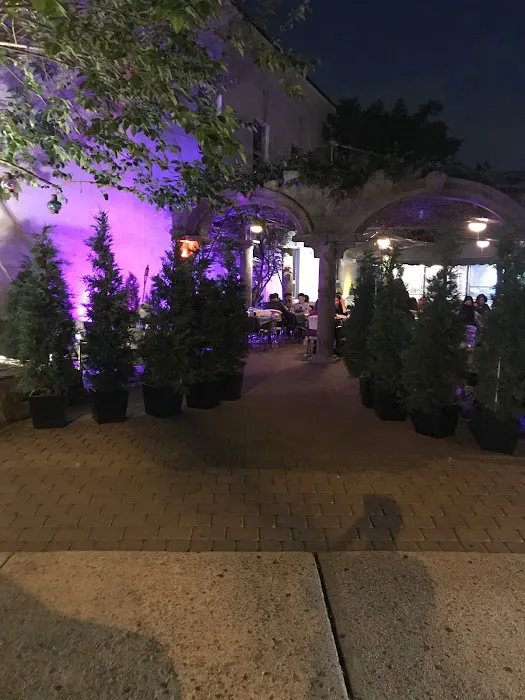 Kamils Restaurant Picture 1