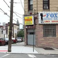 Foxes Go Go Bar ico