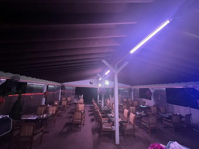 Shallal Restaurant Picture 3