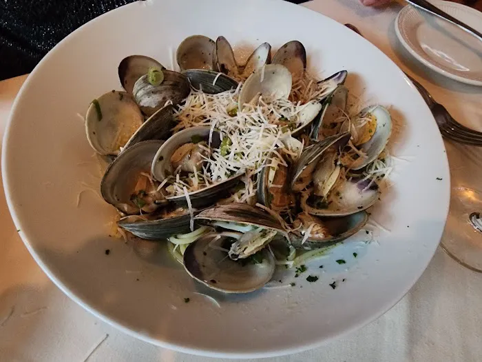 La Lanterna Cafe & Grill Picture 8