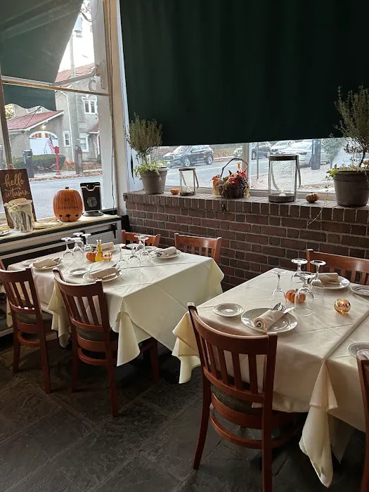 La Lanterna Cafe & Grill Picture 7