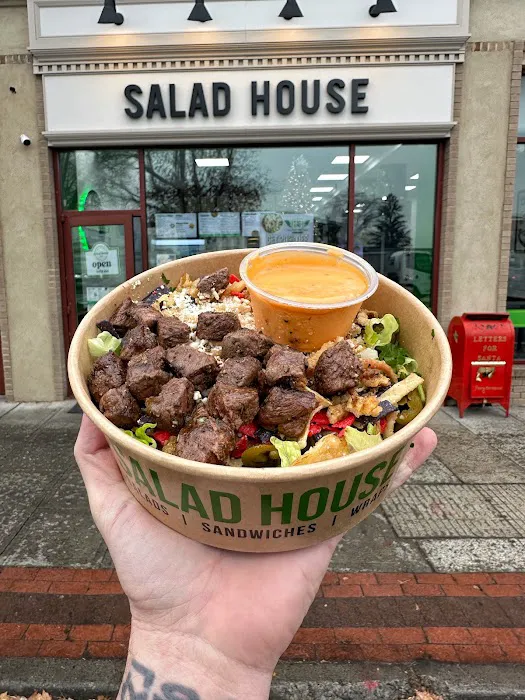 Salad House Picture 9