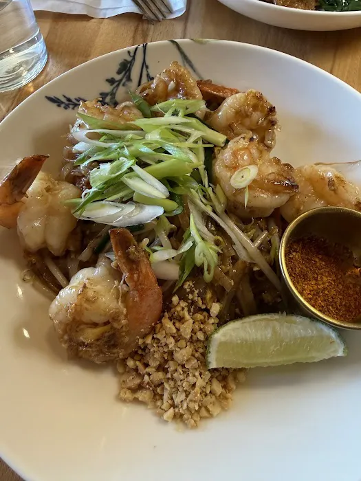 Chorn Thong Picture 3