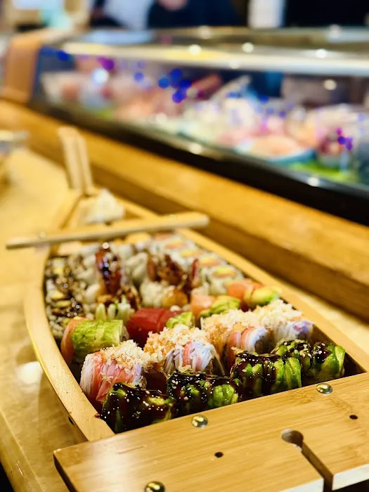 Sushi Palace Picture 10