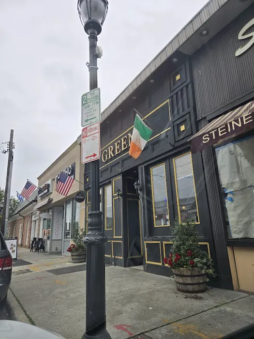 Greens Irish Pub Picture 2