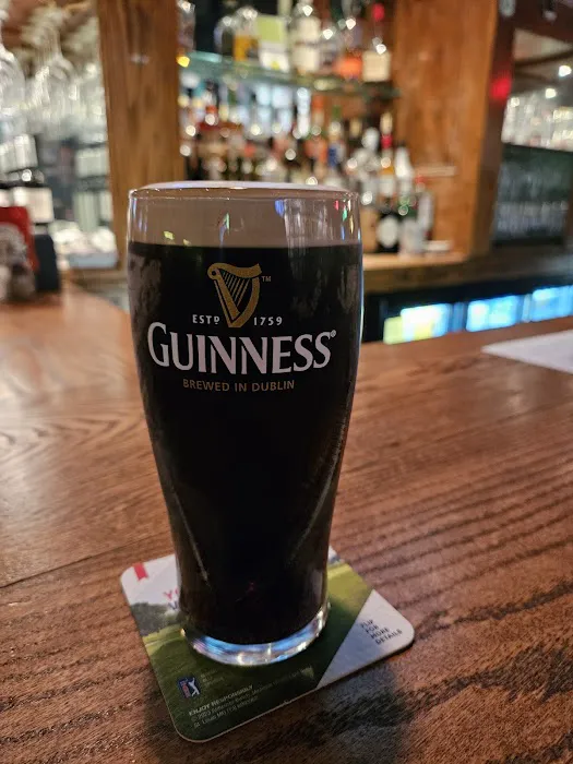 Greens Irish Pub Picture 5