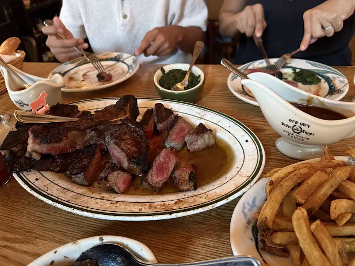 Peter Luger Steak House Picture 7