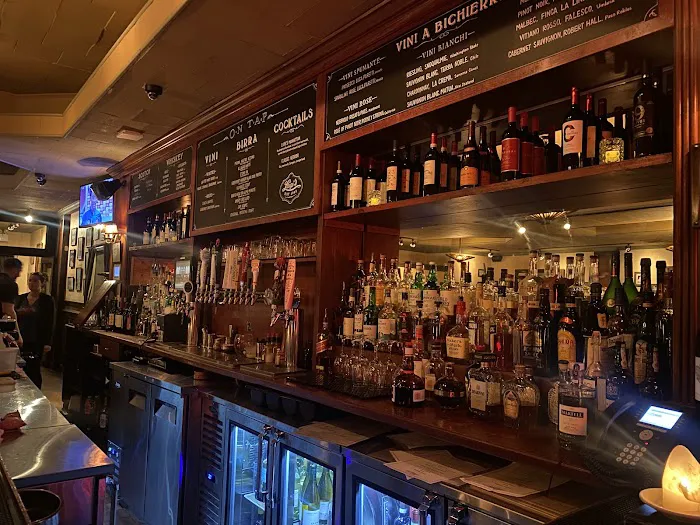 Galo Tavern18 - Restaurant & Bar Picture 5