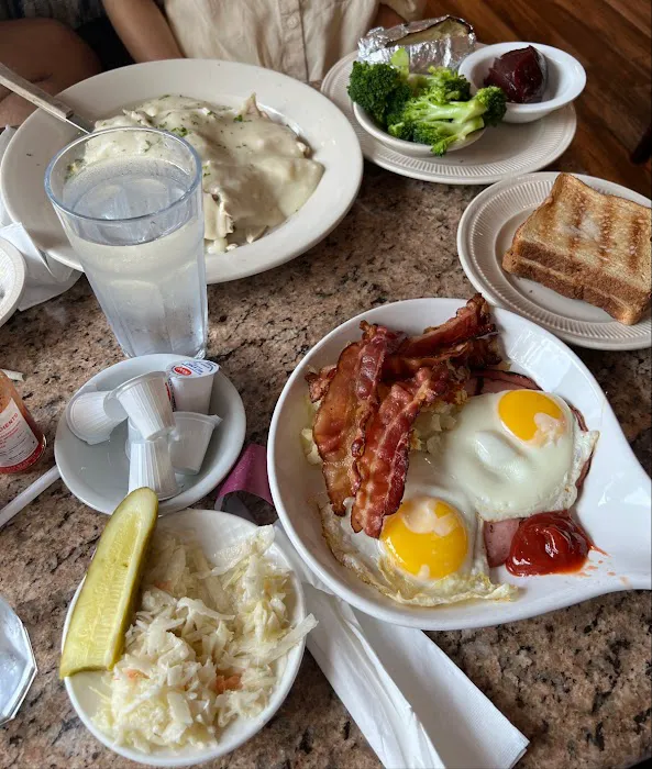 Williston Townhouse Diner Picture 9