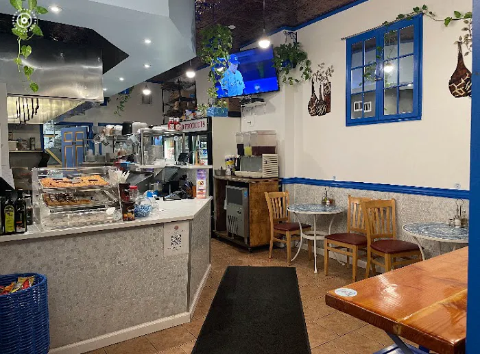 Yummy Gyro - Williston Park Picture 10