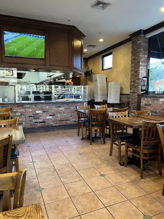 Frantoni's Pizzeria & Ristorante Picture 7