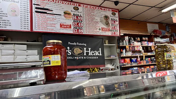 Glen Oaks Deli and Grocery Picture 2