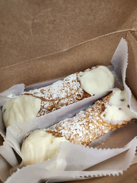 Cannoli Plus Picture 3