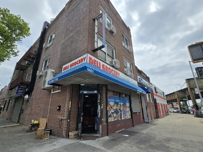 A & I Deli & Grocery Picture 9