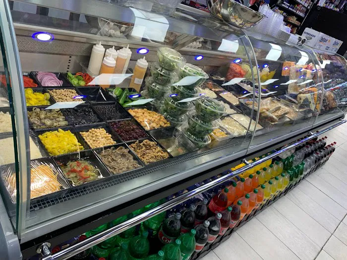 A & I Deli & Grocery Picture 3
