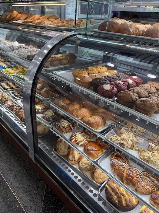 Rimini Pastry Shoppe Picture 1