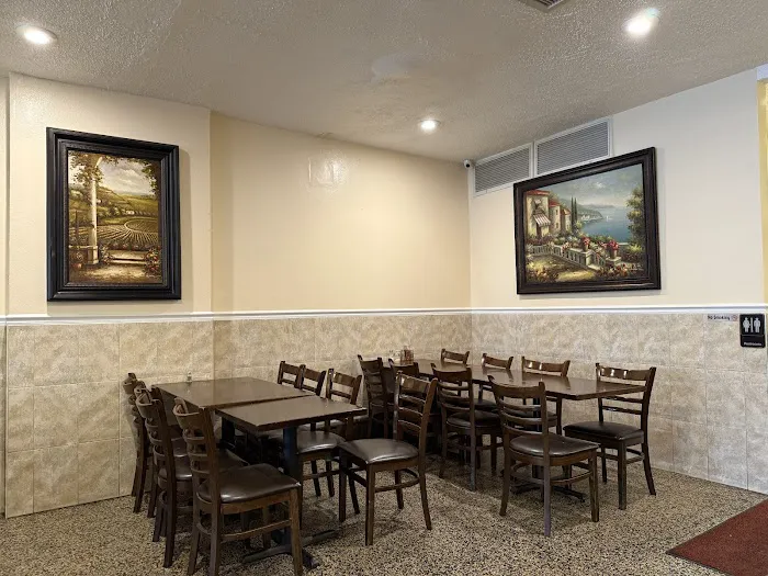 Torre's Italian Restaurant & Pizza Picture 2