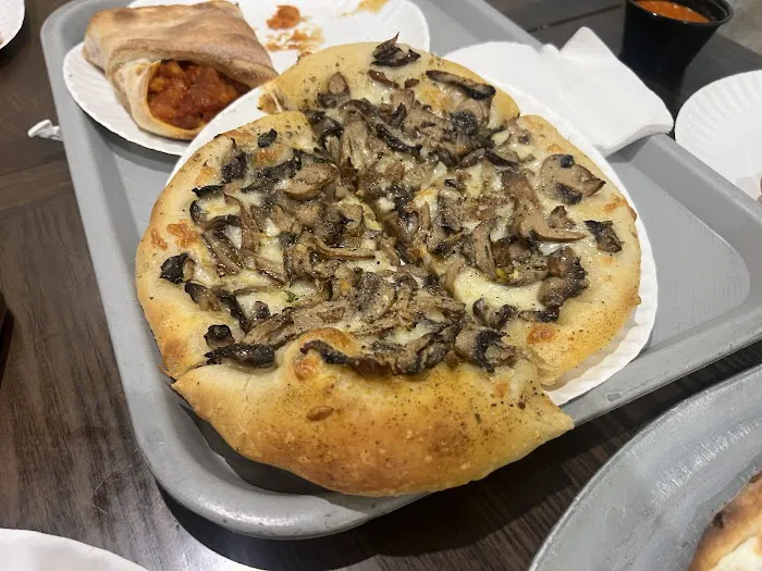 Torre's Italian Restaurant & Pizza Picture 8