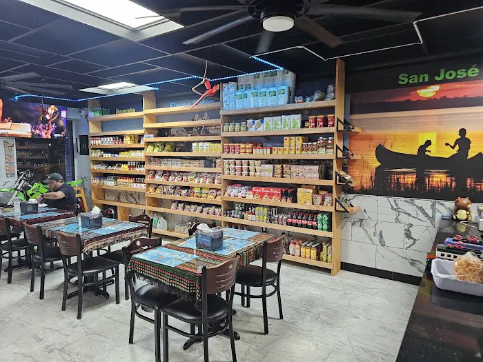 Restaurante guatemalteco El Peten Picture 6