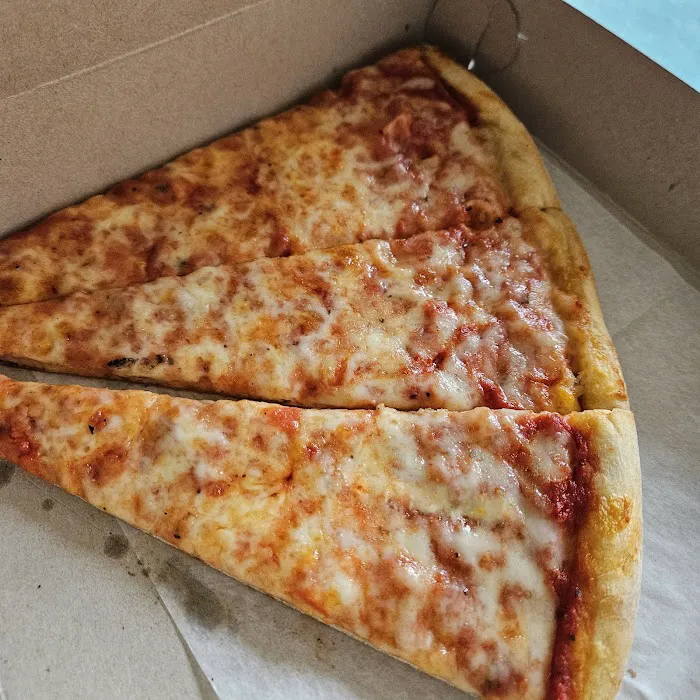 Tato's Pizza Picture 4