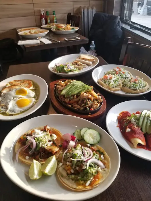 Las Banderas Mexican Grill Picture 9