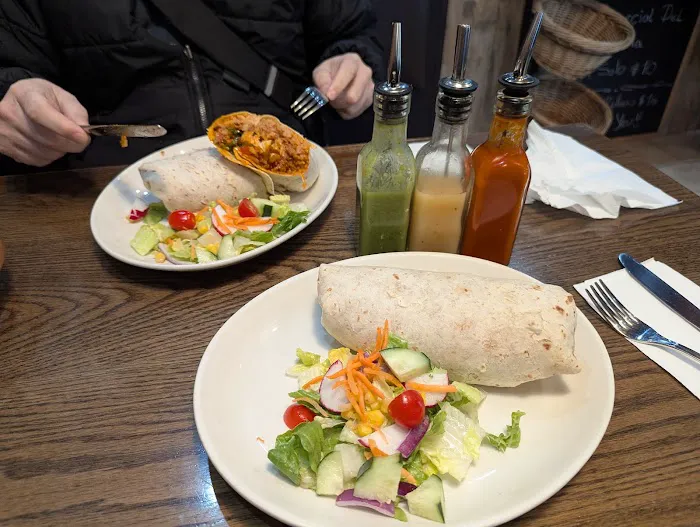Las Banderas Mexican Grill Picture 6